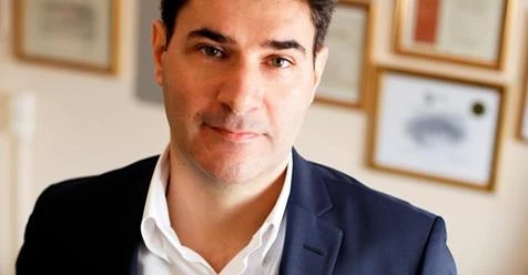 Σωτήριος Γ. Τσιούμας, χειρουργός οφθαλμίατρος